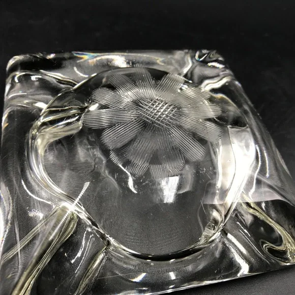 WJ Hughes Cornflower Etched Glass Ashtray 1960s Clear Vintage - Picture 5 of 6